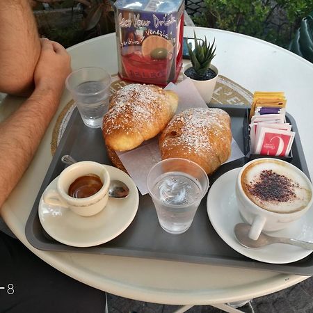 B&B Carme Neapol Exteriér fotografie